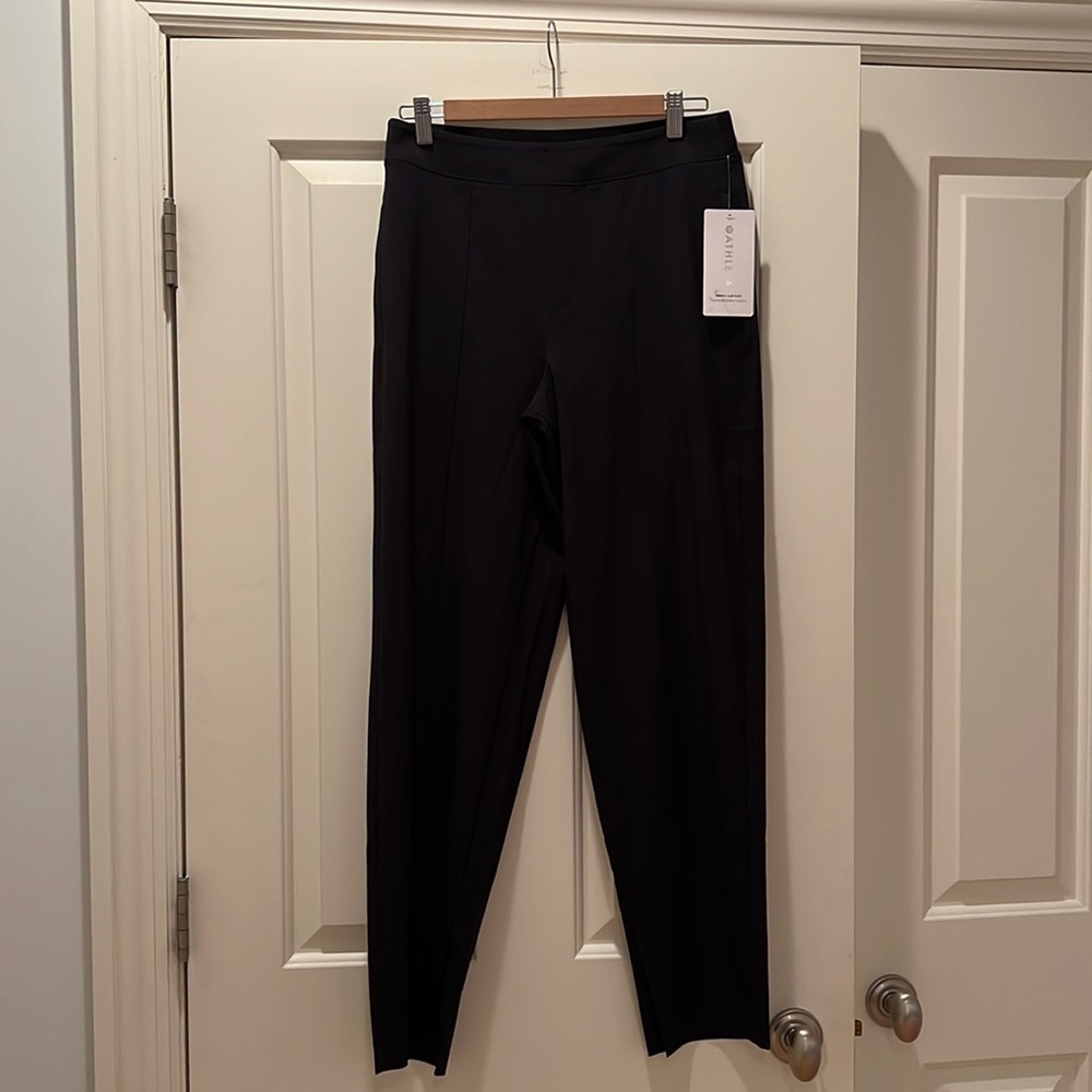 Athleta NWT Vienna Slim Pants. Size 8. Black.